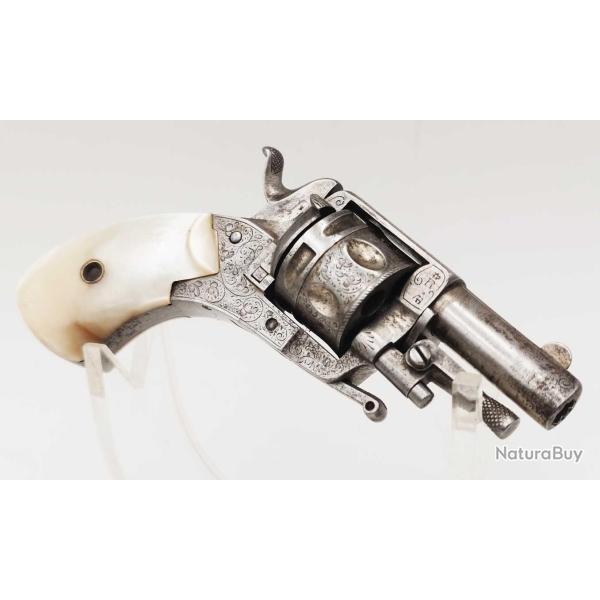 REVOLVER DE POCHE DE TYPE BULL DOG "PUPPY" CALIBRE 5MM PERCUSSION CENTRALE - BELGIQUE XIX� XIX eme B