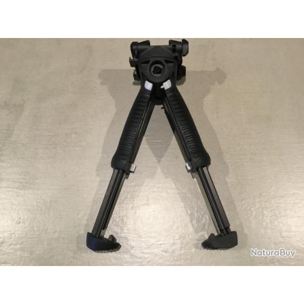 Poign�e tactique / bipied r�tractable FAB DEFENSE NEUVE