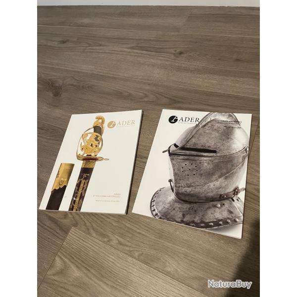 Lot de deux catalogues de vente aux ench�res - armes anciennes - militaria - souvenirs historiques.