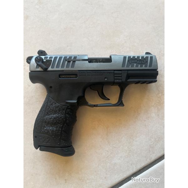 � saisir Magnifique Pistolet WALTHER P22Q PAK 9mm. Mod�le unique au monde.