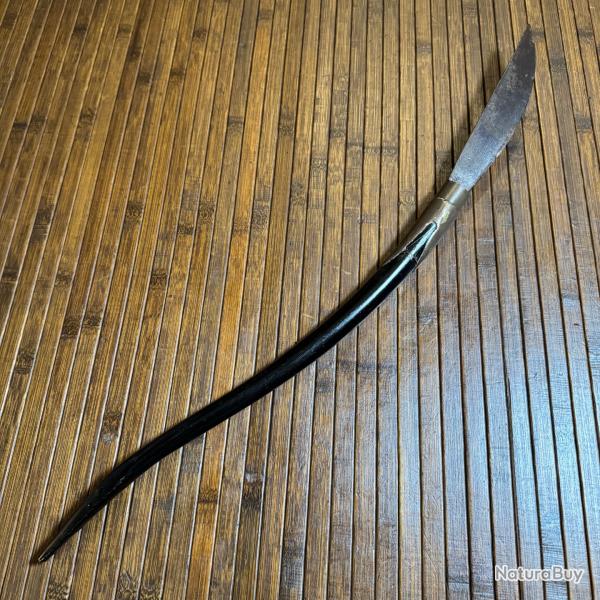 GRAND COUTEAU D'ASIE DU SUD EST LONG MANCHE EN BOIS D'�B�NE XlX �ME
