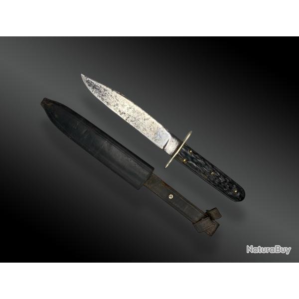 COUTEAU BOWIE, AVEC SON FOURREAU Royaume-Uni, XIX�me si�cle