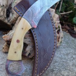 Couteau Karambit Lame Acier Damas 256 Couches Manche Os Etui Cuir Fabr Artisanale