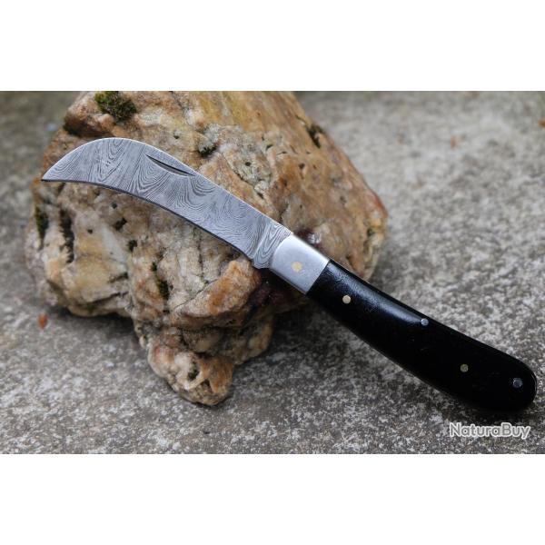 Beau Couteau Grand-P�re Vannier Lame Serpette Damas 128 Couches Manche R�sine Fabric Artisanale 01