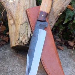 BIG Couteau Buscharft Survie Bowie Lame Acier Carbone 1075 Etui Cuir Manche Bois Fabric Artisanale01