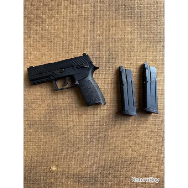 Replique d'airsoft pistolet Sig Sauer M18 P320