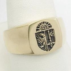 Magnifique chevali&egrave;re neuve or massif 18 carats neuve - forme tonneau - poin&ccedil;on Gen&egrave;ve