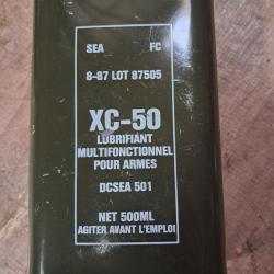 Bidon neuf lubrifiant multifonctionnel pour armes de l'arm&eacute;e Fran&ccedil;aise, type XC-50