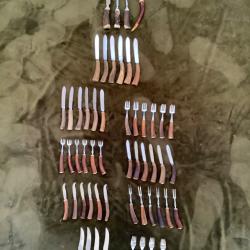 RARE et exceptionnel lot de couverts manches bois de cerf -couverts chasse-collection-
