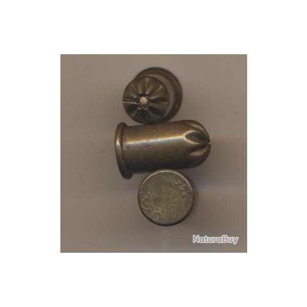 (5950-21727) UNE BELLE . .320 CF  A BLANC  8 plis ferm�s SFM amor�age couvert GG 320