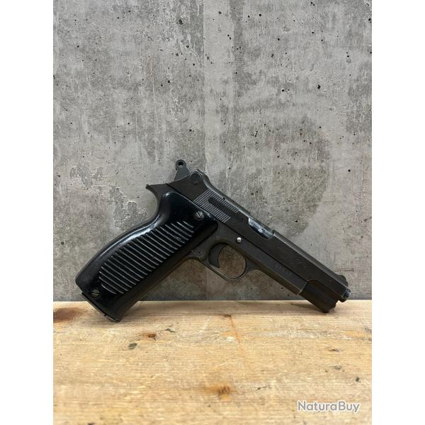 Pistolet r�glementaire Mac 50 - D3341