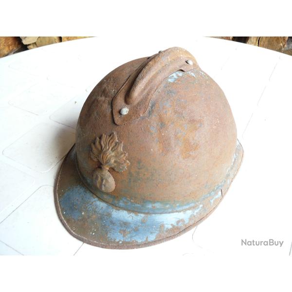 Casque Adrian WW1 guerre militaria poilu