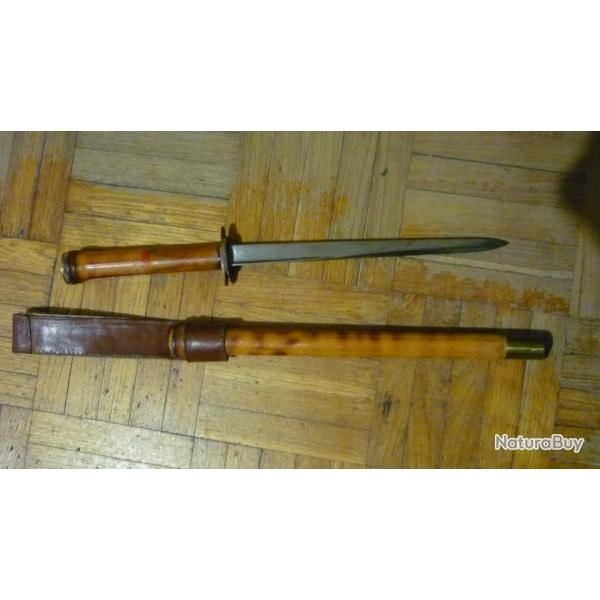 dague poignard manche et etui en bambou lame triangle