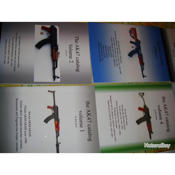 14 VOLUMES DE 70 PAGES COULEUR SUR LA KALACH