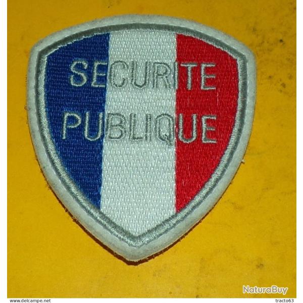 ECUSSON TISSU :�SECURITE PUBLIQUE  AVEC VELCRO AU DOS ,�ETAT VOIR PHOTOS� . POUR TOUT RENSEIGNEMENT