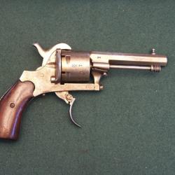Revolver belge calibre 7mm &agrave; broche (A564)
