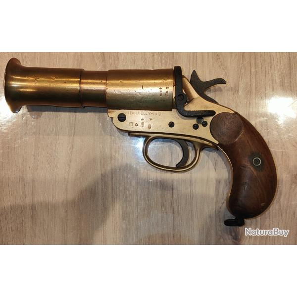 Lance fus�e Anglais avec 3 fus�es