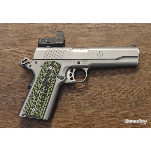 pistolet ruger 1911 45 acp avec point rouge