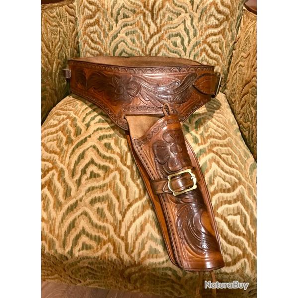 Authentique ceinturon western des ann�es 70 de la marque GIL HOLSTERS pour COLT 1873 REMINGTON 1875