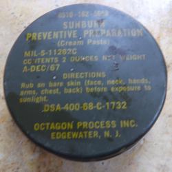 cr&egrave;me solaire Vietnam US army 1967 1968 USmc Marine id&eacute;ale pour poser sur casque