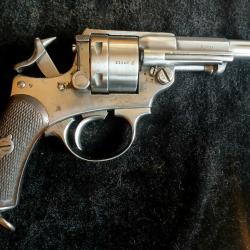 Revolver Mle 1873 avec etui a vendre ou &eacute;changer..