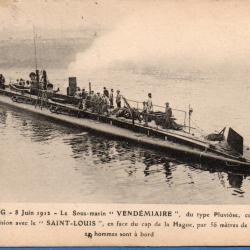 CPA -Marine de Guerre -  SOUS-MARIN " VENDEMIAIRE "- N&deg;6006