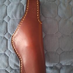 1 Holster cuir de la marque JLP pour revolver 3" ou 4" (cuir epais)