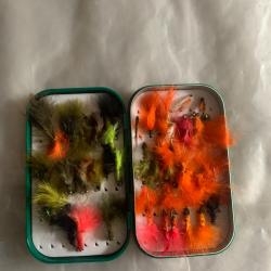 mouches  &agrave; truites pour lacs et etangs