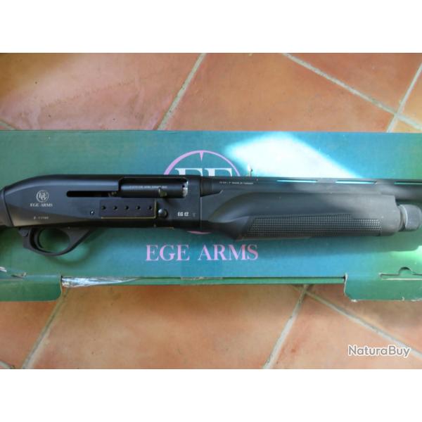 fusil semi-automatique EGE ARMS EG12 synth�tique noir 12/76 canon 71cm chokes interchangeables