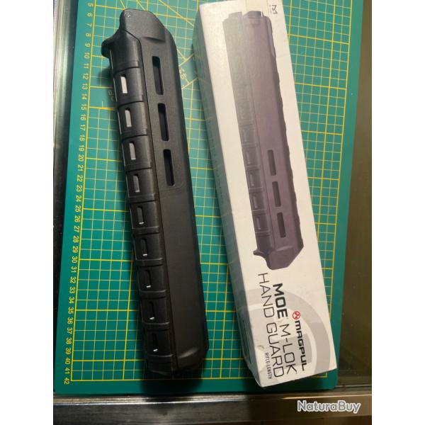Garde mains MAGPUL pour M16-A1 et A2