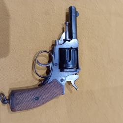 &Eacute;change  ou vendre  revolver municipal  cat&eacute;gorie D 1,700euros