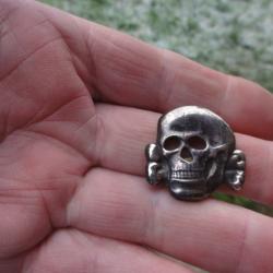 &eacute;quipement militaire, mat&eacute;riel militaria