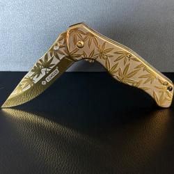 Couteau pliant avec ouverture assist&eacute;e