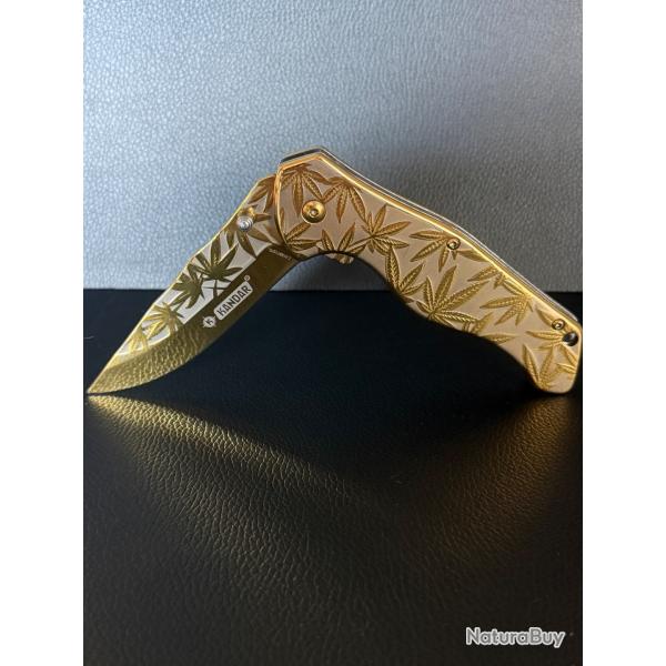 Couteau pliant avec ouverture assist�e