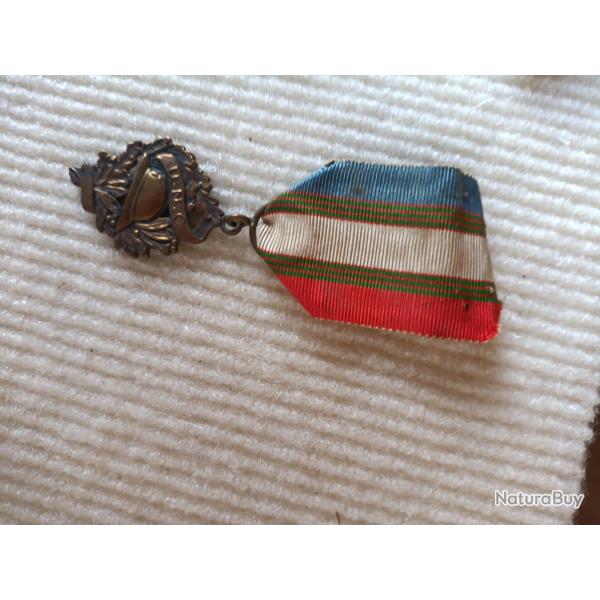 MEDAILLE UNION NATIONALE DES COMBATTANTS - U.N.C.