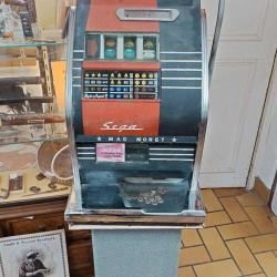 MACHINE A SOUS CASINO US MAD MONEY JACKPOT AM&Eacute;RICAIN SEGA ANN&Eacute;ES 50