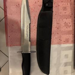 Couteau de rambo