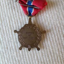 M&eacute;daille de l'Ordre R&eacute;publicain du M&eacute;rite Civil et Militaire