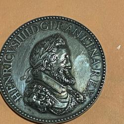 M&eacute;daille en argent Henri 4.