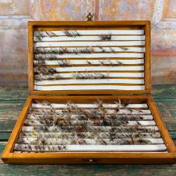 Coffret d'Exception de Mouches de P&ecirc;che 120 Mouches Artisanales de grande qualit&eacute; ench&egrave;res 1 euro