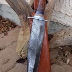 XXL Couteau Bowie Bush Australien Manche Bois Lame Acier Damas 256 Couches Etui Cuir Fabr Artisanale
