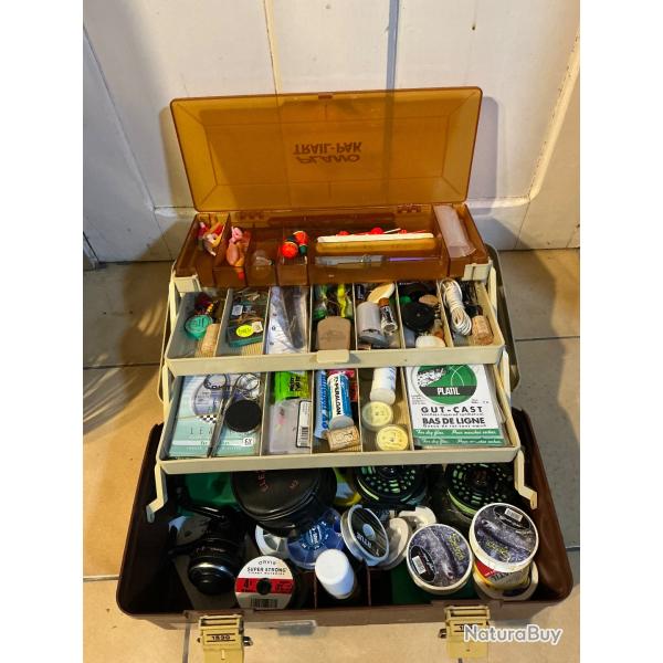 Exceptionnel coffret complet de p�che � la mouche Moulinets, lignes et accessoires Mitchell Astucit