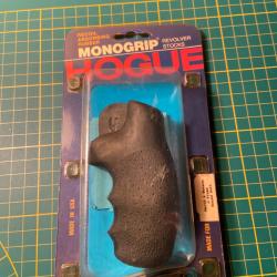 Poign&eacute;e ergonomique Hogue. Carcasse J