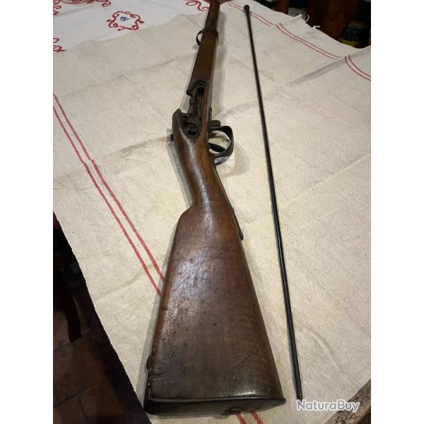 une crosse  raccourcie de fusil a silex mod an 9 d'officier