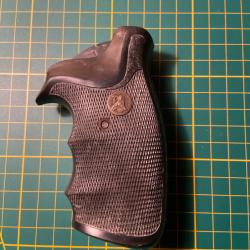 Poign&eacute;e ergonomique PACHMAYR pour RUGER SPEED SIX
