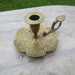 Ancien bougeoir &agrave; main en bronze dor&eacute; patin&eacute; des grands magasins a la m&eacute;nag&egrave;re Paris-FRANCE(FinXIX&eacute;)