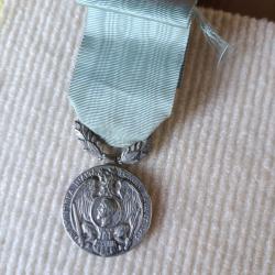 M&eacute;daille comm&eacute;morative Roumanie avant garde 1913