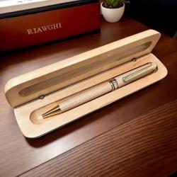 Stylo &agrave; bille bois + Coffret personnalisable