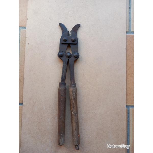 Cisaille coupe barbel�s de poilus