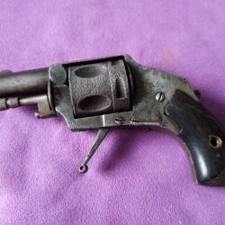 Revolver 320 bulldog Hammerless type puppy. Fonctionnel sauf percussion.